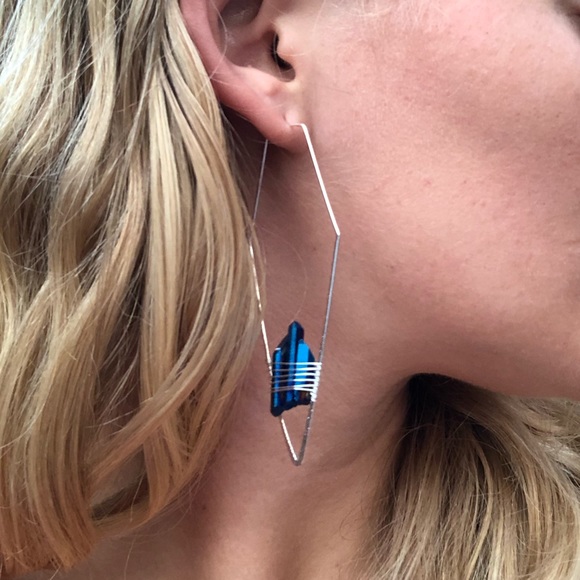 Royal Blue Geode Threader Hoops! - Picture 5 of 5